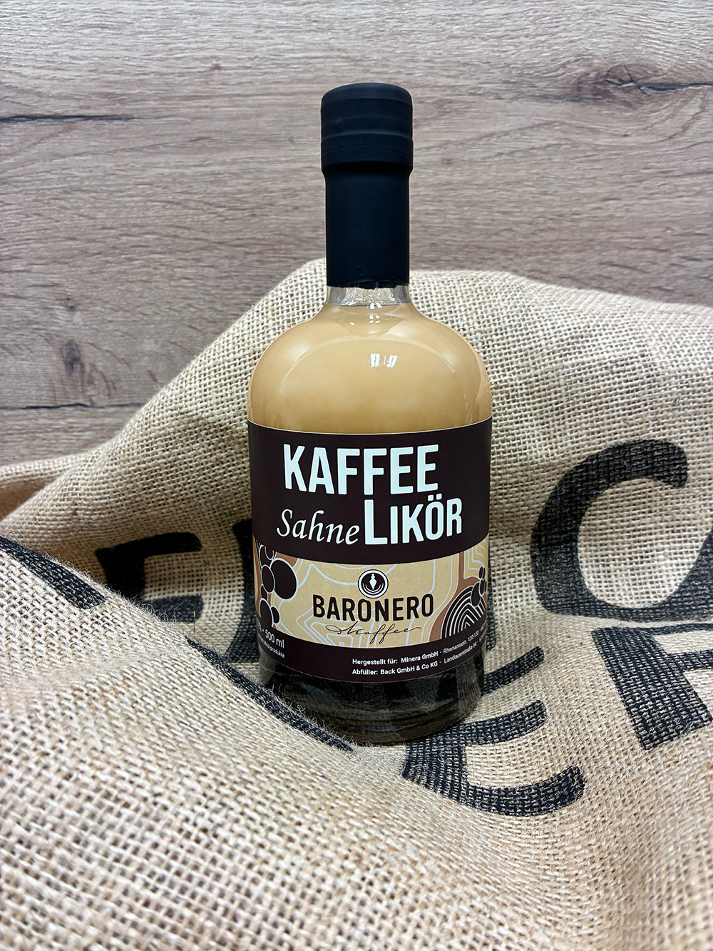 Kaffee-Sahne Likör auf Kaffeesack